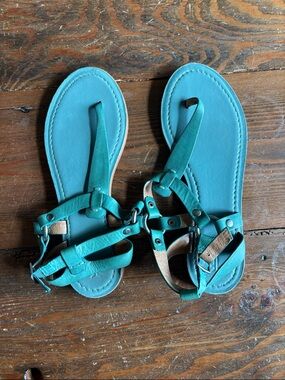 $198 FRYE Rachel Ring T Strap Turquoise Women's Sandals 7.5
